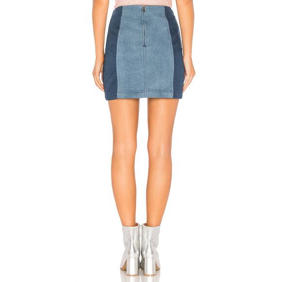 Free‎ People Modern Femme Color Block Unlined Mini Skirt Dark Blue Size 2 - Picture 3 of 9